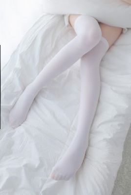 日本嫩草影院久久久精品_超清最新电影在线观看
